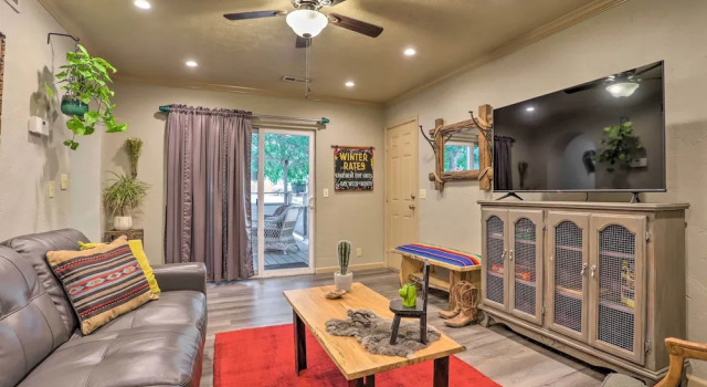 Colorado Cowboy Cottage: 12 Mi to Downtown Denver, Réserver Hôtel Northglenn Colorado