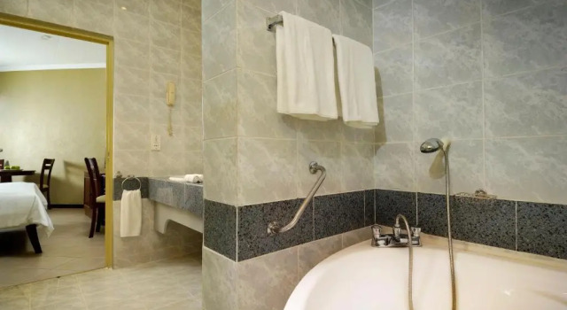 Двухместный номер Standard Berjaya Beau Vallon Bay Resort & Casino