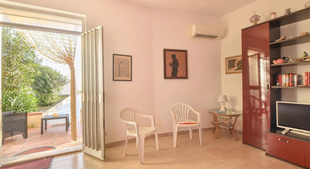 Beautiful Home in Pachino With 3 Bedrooms and Wifi, Book Hotel Hotels in Sicily with Parking, Parking