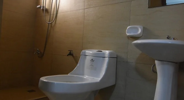 Cosmo Hotel, Забронировать Отель Манила 