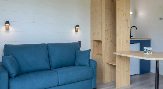Cabin Near Meyrignac Lake, Забронировать Дом для отпуска Коттеджи Коррез, Коттедж