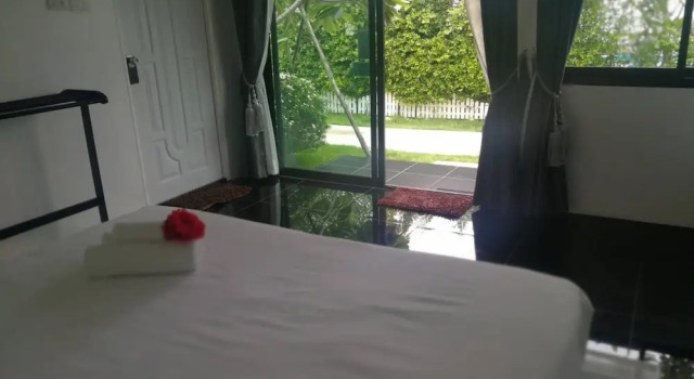 Loft Caravan Resort, Забронировать Курортный отель Отели Пхетчабури 3 звезды, 3*