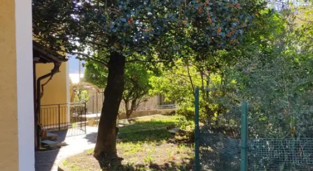 Casa Gialla, Book Apartment Hotels in Como with a Pool, Swimming Pool