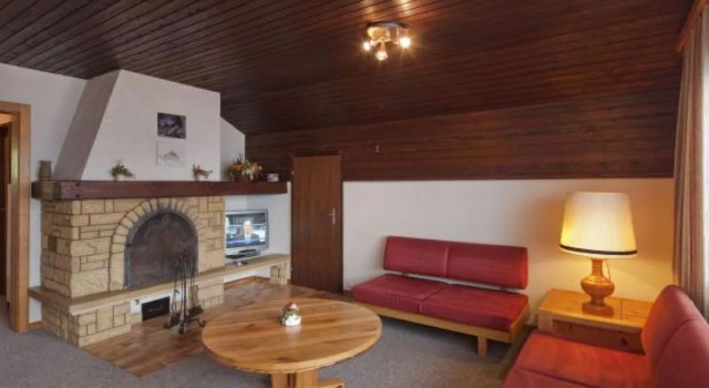 Appartementhaus Zurschmitten 17 DW, Prenota Hotel Riederalp 