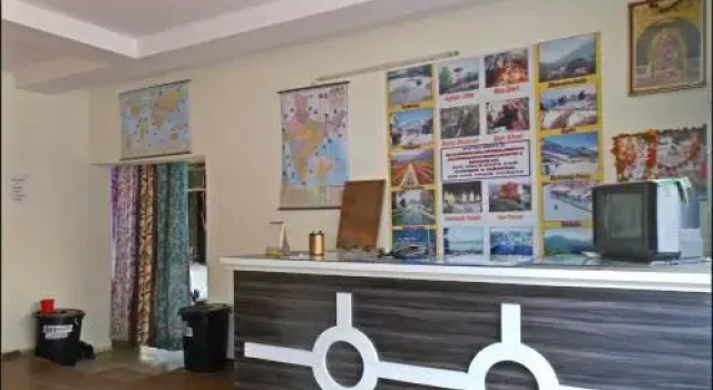 Shradhaluniwas, Забронировать Отель Отели Катра с парковкой, Парковка