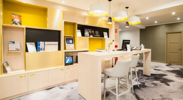Номер Standard с балконом Hôtel Mercure Mâcon Bord de Saône