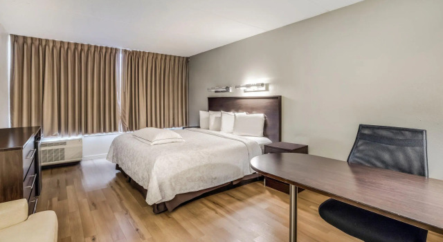Двухместный номер Premium Red Roof Inn PLUS+ Boston - Woburn/ Burlington