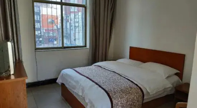 Hongyu Hotel Chuxiong, Rezerwuj Hotel Chuxiong Yunnan