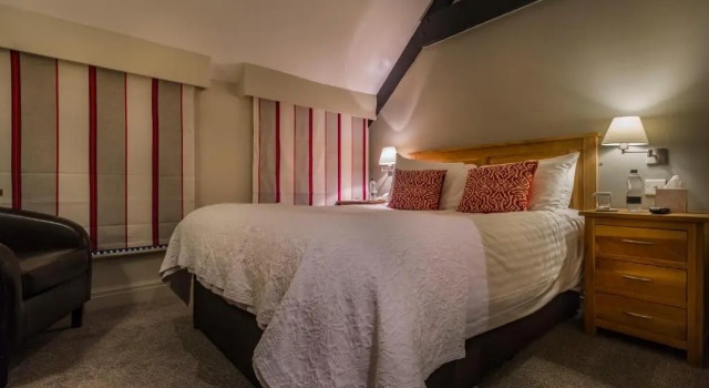 Номер Classic The Golden Fleece Hotel, Thirsk, North Yorkshire - The Coaching Inn Group