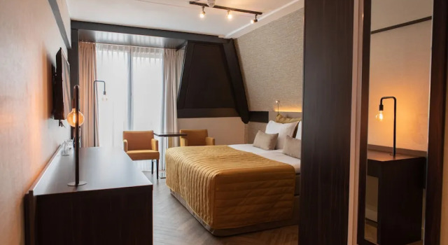 Номер Comfort с балконом Grand Hotel Beatrix