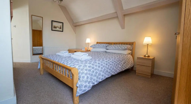 Longsands Lodge
