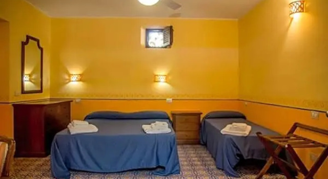 Трёхместный номер Standard Hotel Arcangelo - Salina