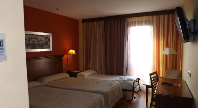 Двухместный номер Standard с балконом Hotel Campos de Baeza