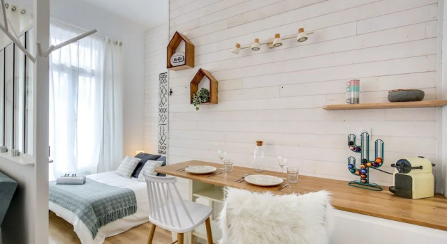 Colombet Stay's - Cours Gambetta Scandi 8, Забронировать Отель Монпелье Hérault, рядом с Торговая палата Hôtel Saint-Côme