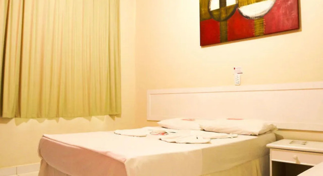 Hotel Planalto II, Забронировать Отель Говернадор-Валадарис Минас-Жерайс