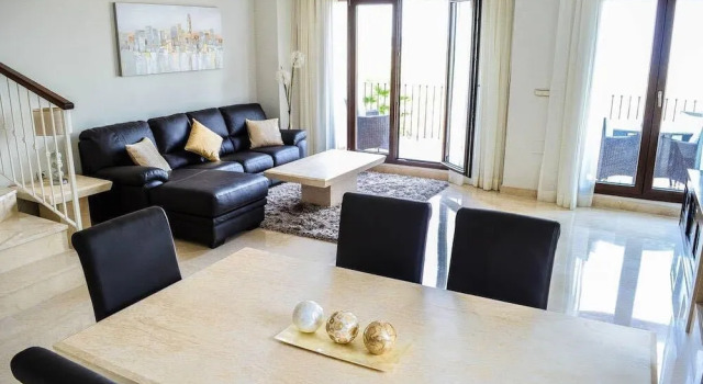 Modern Two Bedroom Villa With Indoor Pool & Spa