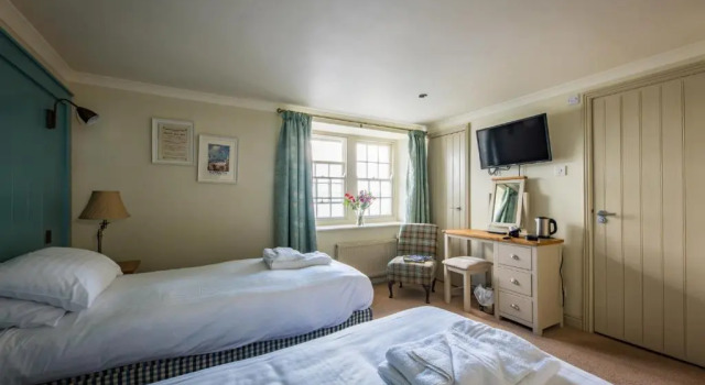 The Edgcumbe Arms, Reserva ahora Hostal o pensión Torpoint Cornualles