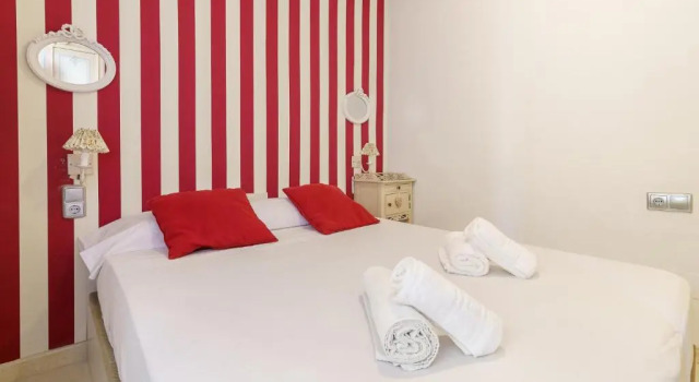 CT 178 - Versalles City Apartment - Fuengirola, Забронировать Апартаменты/квартира Апартаменты Фуэнхирола, рядом с Salon Varietes Theatre, Апартаменты/квартира