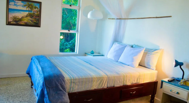 Crystal Beach Studio, Rezervovat Hotel Hotely v Montego Bay Coast s parkováním, Parkování