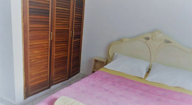 Royal Palms Apartment A4, Book Apartment Hotels in Coast Region with Parking, Parking