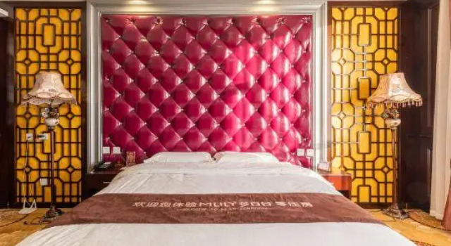 Люкс Flower Time Hotel