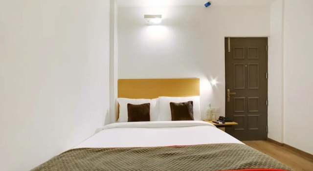OYO Townhouse 230 Old Gurgaon Sector 14, Varaa Hotelli Gurgaon 