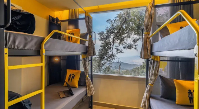 Кровать в общем номере The Hosteller Dalhousie, Mall Road