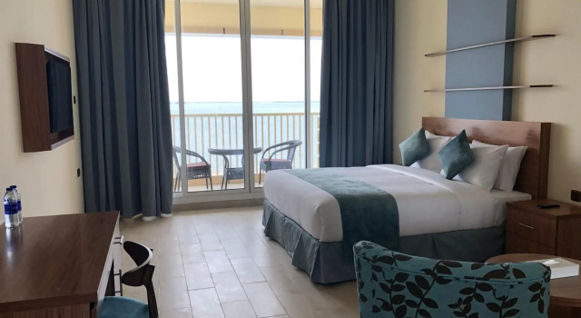 Bin Majid Flamingo Beach Resort, 预订 度假村 乌姆盖万 乌姆盖万