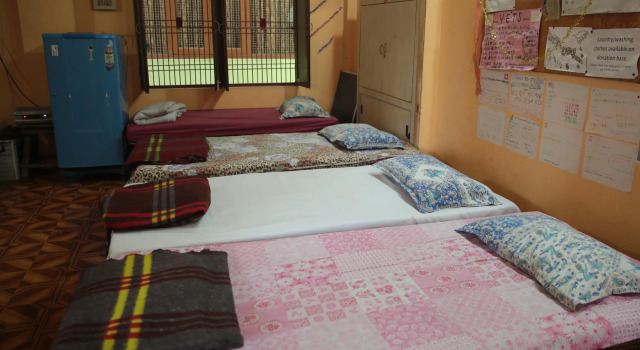 Кровать в общем номере Somit Paying Guest House