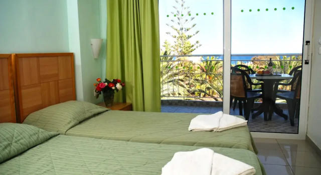 Standard cameră cu balcon Commodore Complex