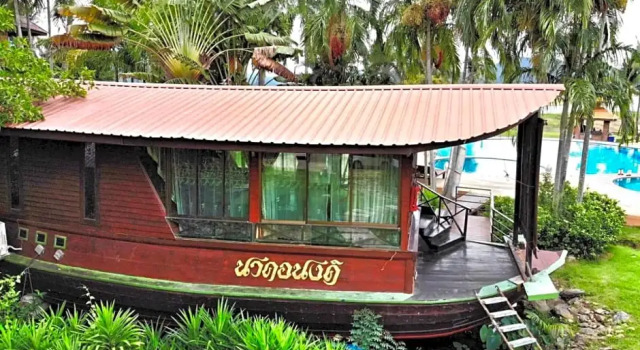 Люкс с видом на озеро Kaengkrachan Boathouse Paradise Resort
