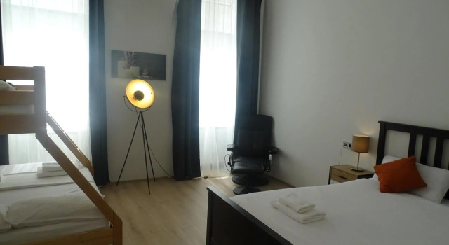 Centre Apartments, Забронировать Апартаменты/квартира Отели Вены с парковкой, рядом с Парк Ратхаус, Парковка