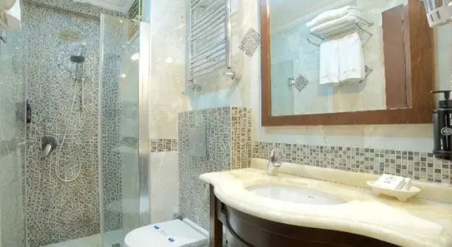 Номер Standard La Vida Old City Hotel