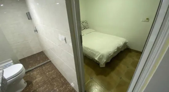 Одноместный номер Standard Shenzhou Hotel