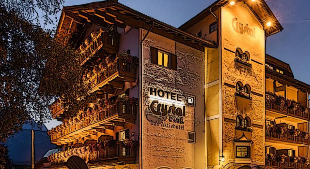 Hotel Crystal - KitzHorn Suites, Rezervovat Hotel Hotely v Tyrolsko se snídaní, Snídaně