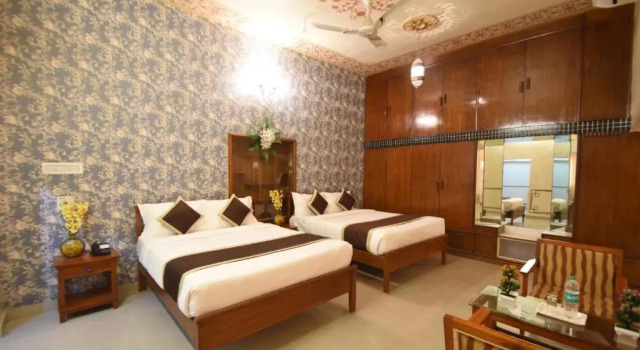 Люкс Virasat Mahal - Jaipur City Centre Hotel