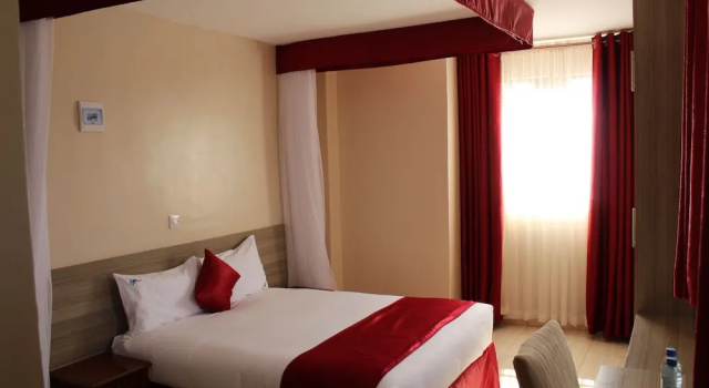 Номер Standard с балконом 67 Athi Hotel