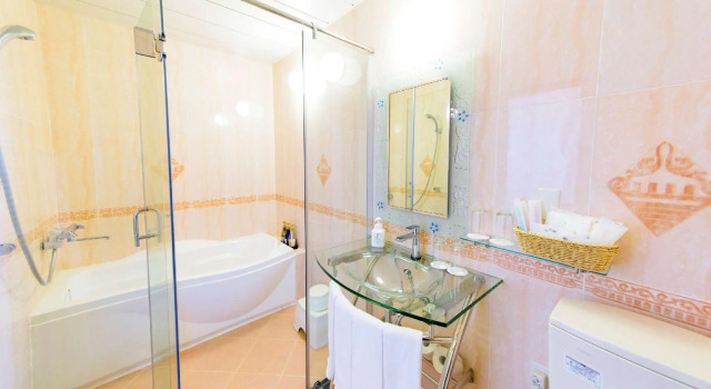 Четырёхместный номер Deluxe Best Western Okinawa Onna Beach