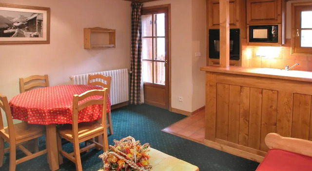 Comfortable apartment with balcony at 100m from the ski lift