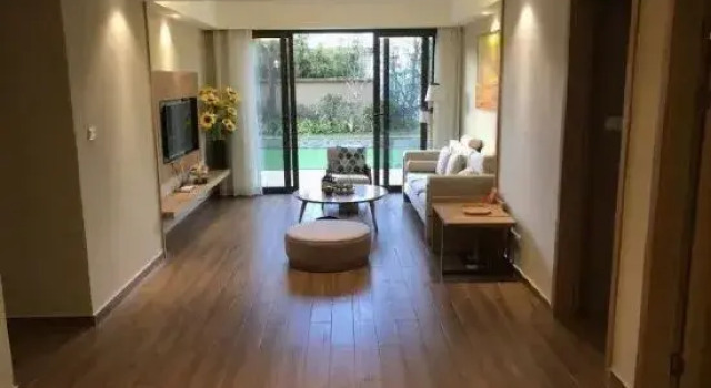 Fuxian Lake Winter and Summer Villa