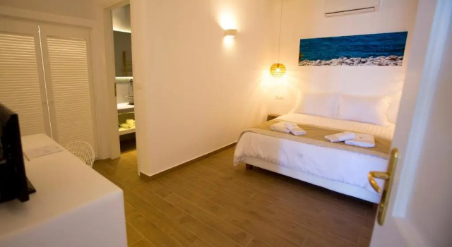 Люкс с 2 комнатами с видом на море Seethrough Mykonos Suites