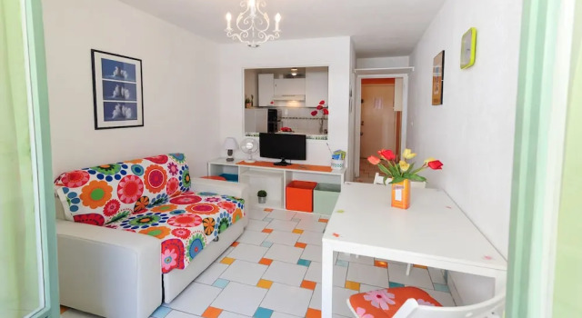 Blue Lagon Five Stars Holiday House, Забронировать Отель Отели Ниццы с парковкой, Парковка