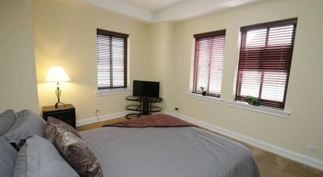Renaissance Properties - W Rittenhouse Sq, Забронировать Апартаменты/квартира Филадельфия Philadelphia Metropolitan Area, рядом с Camp William Penn Headquarters Site