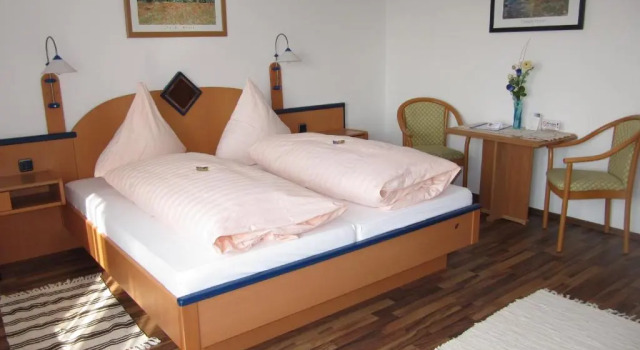 Двухместный номер Standard Büchelsteiner Hof
