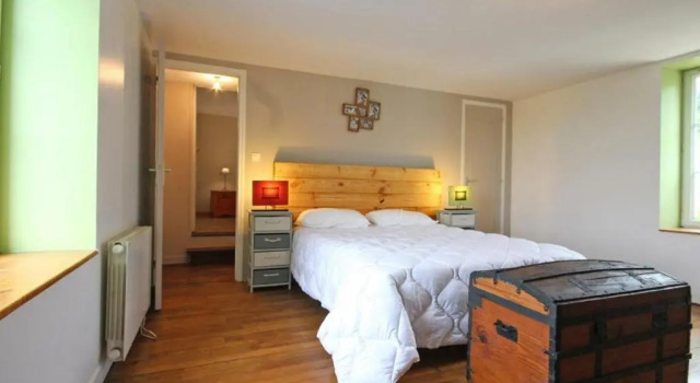 Maison Normande avec Jardin Clôturé, Cheminée et Options Confort, près de la Roche dOëtre - FR-1-497-141, Prenota Hotel Tinchebray-Bocage Normandia