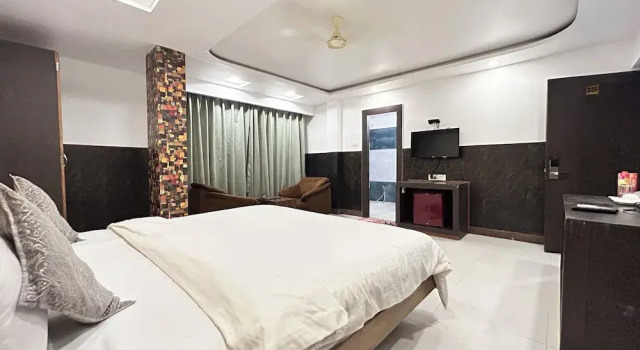 Двухместный номер Deluxe HB INTERNATIONAL (A unit of Hotel Rajkamal)