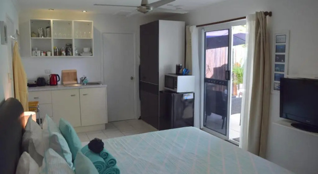 Коттедж South Pacific Bed & Breakfast