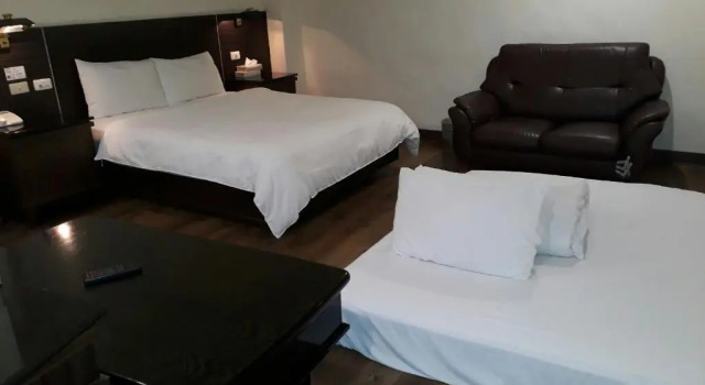 Семейный номер Standard Hua Tai Hotel