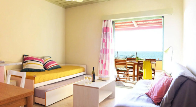 Esperides, Book Guesthouse Marathopolis Messinia
