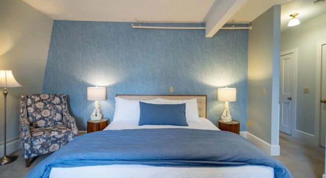 Номер Premium West End Inn